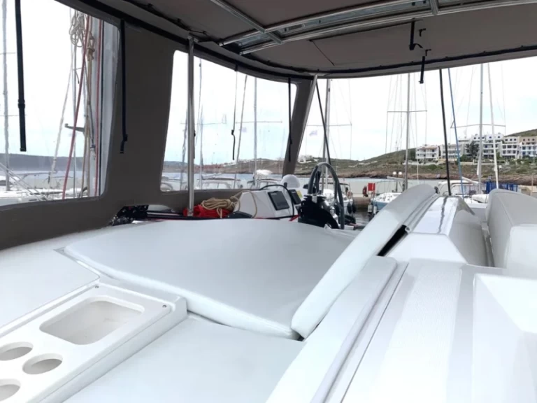 Catamaran à louer à Ligia au meilleur prix