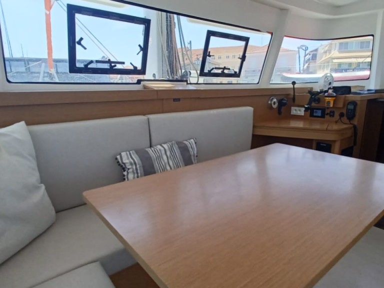 Location Catamaran à Ligia - Excess Excess 11