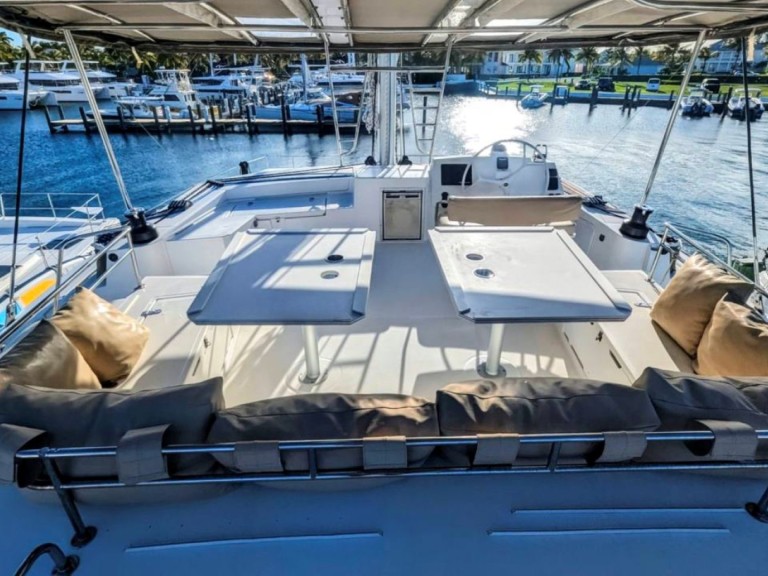 Location Catamaran Bali avec permis