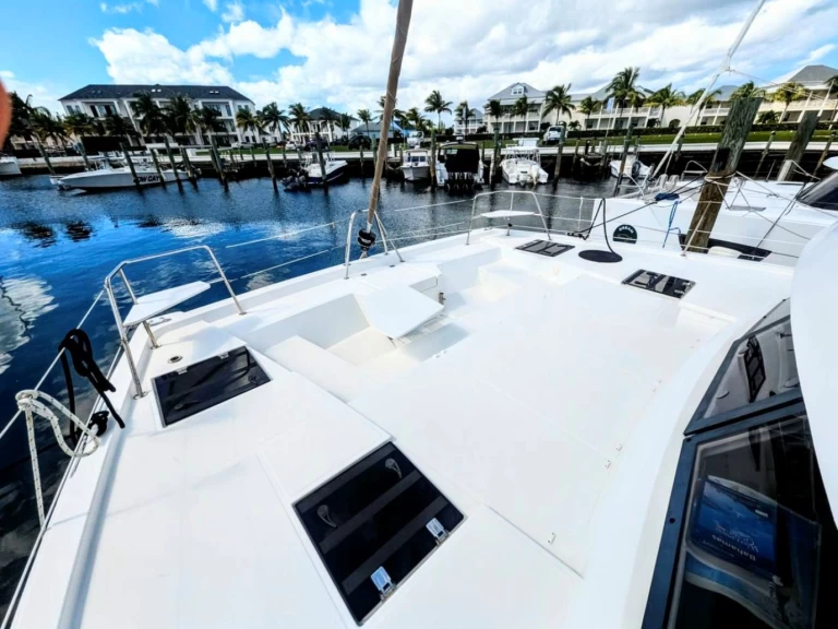 Location bateau Nassau pas cher Bali Catspace Voile