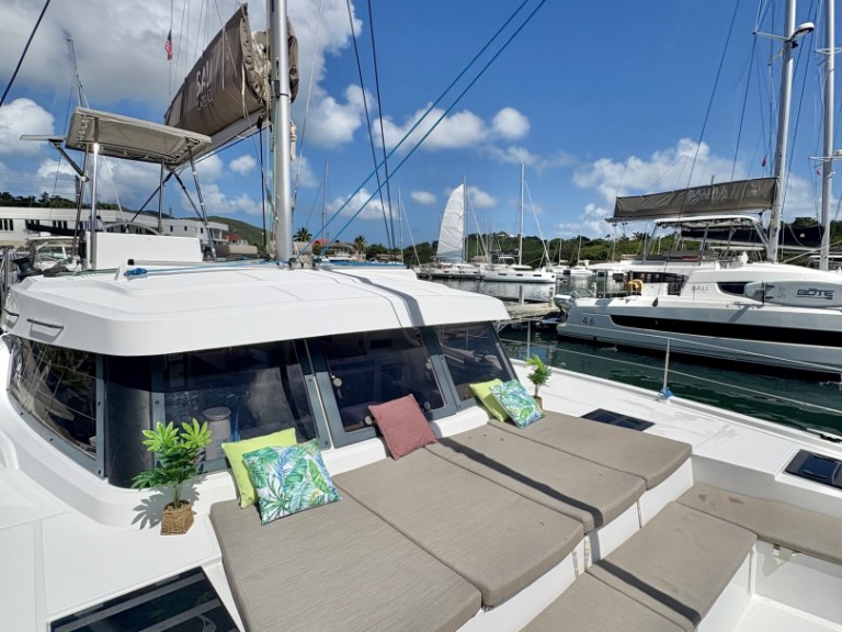 Location Catamaran à Parham Town - Bali Bali Catspace Voile