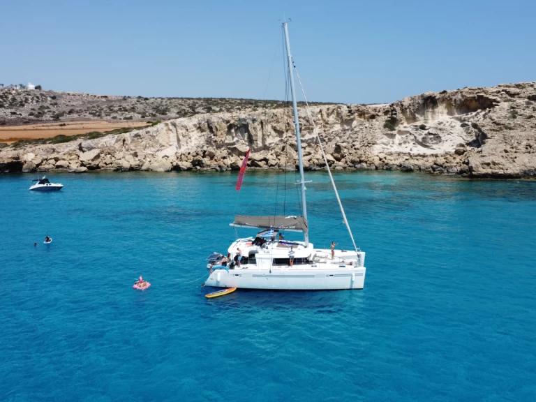 Catamaran à louer à Ayia Napa au meilleur prix
