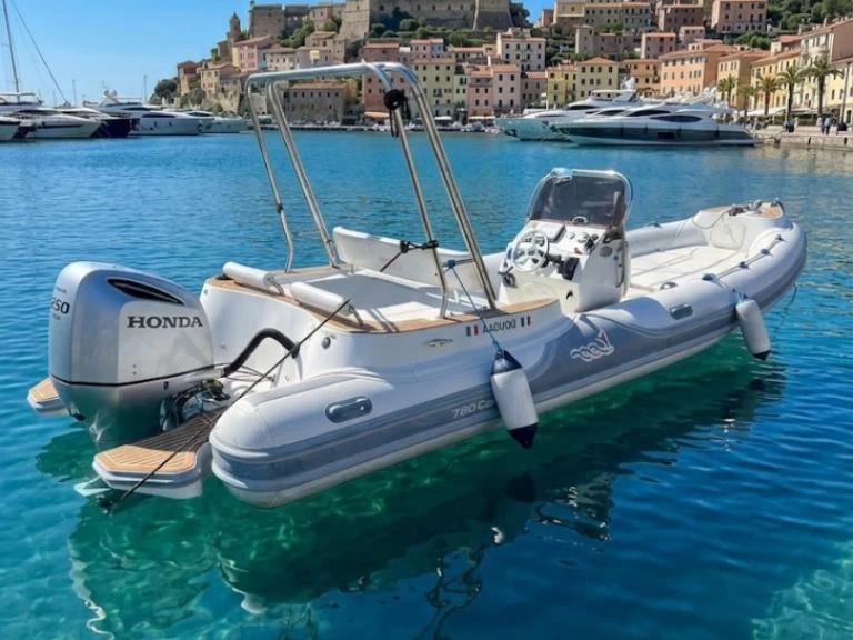 Location à Porto Santo Stefano - MV Marine 780 sur SamBoat