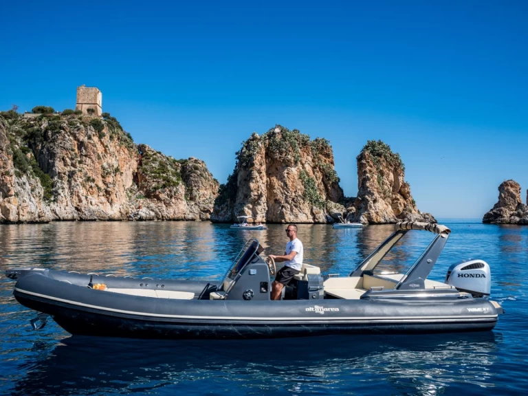 Location Semi-rigide Altamarea avec permis