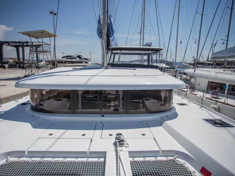 Location bateau Álimos pas cher Lagoon 42