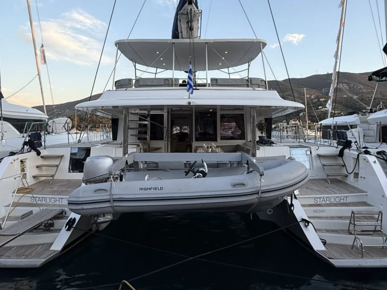 Location bateau Álimos pas cher Lagoon 560 S2