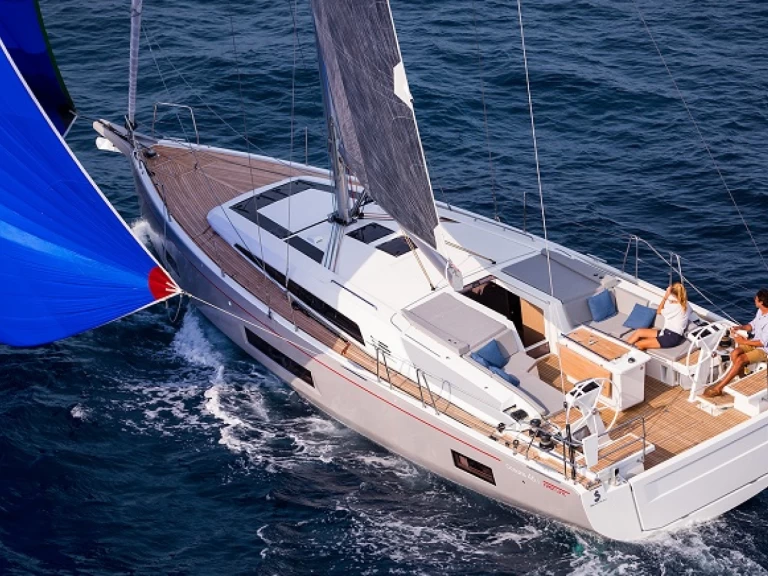 Bénéteau Oceanis 46.1 a louer à Álimos