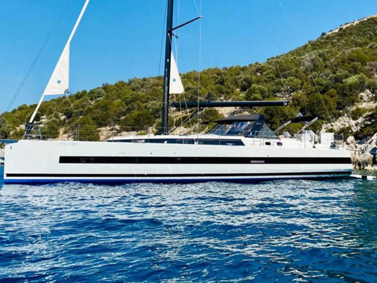 Louez un Bénéteau Oceanis Yacht 62 à Álimos