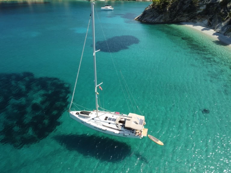 Louez un Jeanneau Sun Odyssey 519 à Néa Péramos