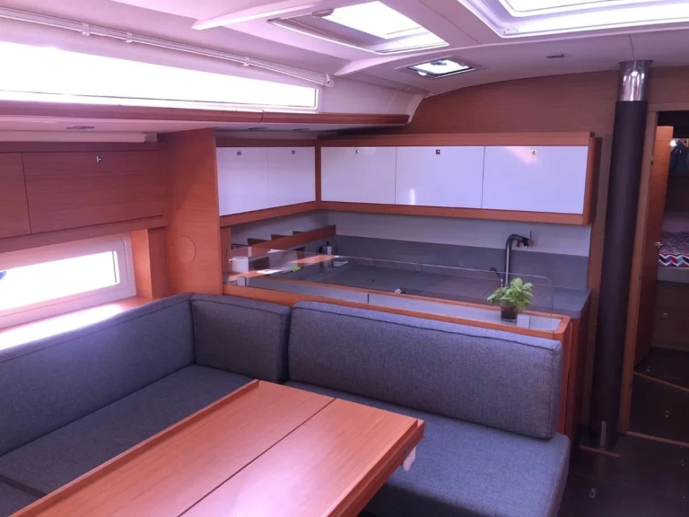 Louez un Dufour Dufour 530 à Procida