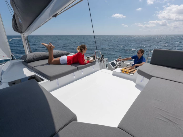 Louer Catamaran avec ou sans skipper Fountaine Pajot à Cagliari