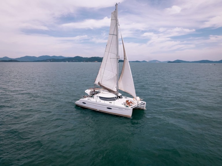 Location Catamaran Fountaine Pajot avec permis