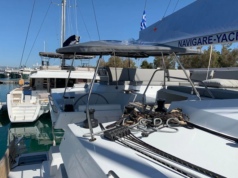 Louez un Fountaine Pajot Elba 45 à Álimos