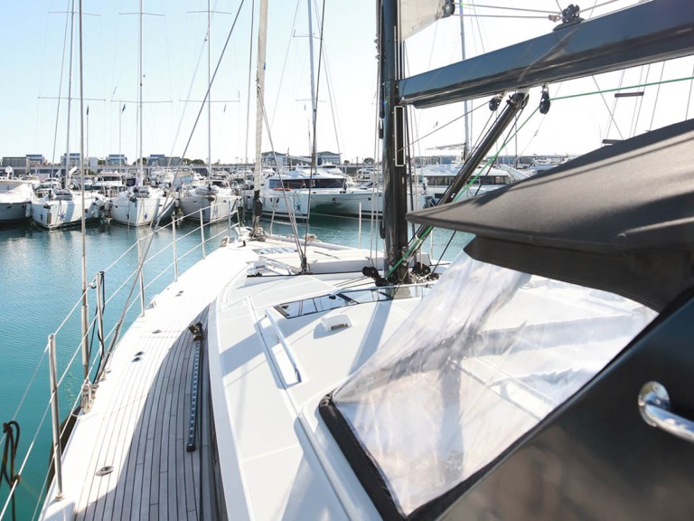 Location bateau Jeanneau Jeanneau 60 à Álimos sur Samboat