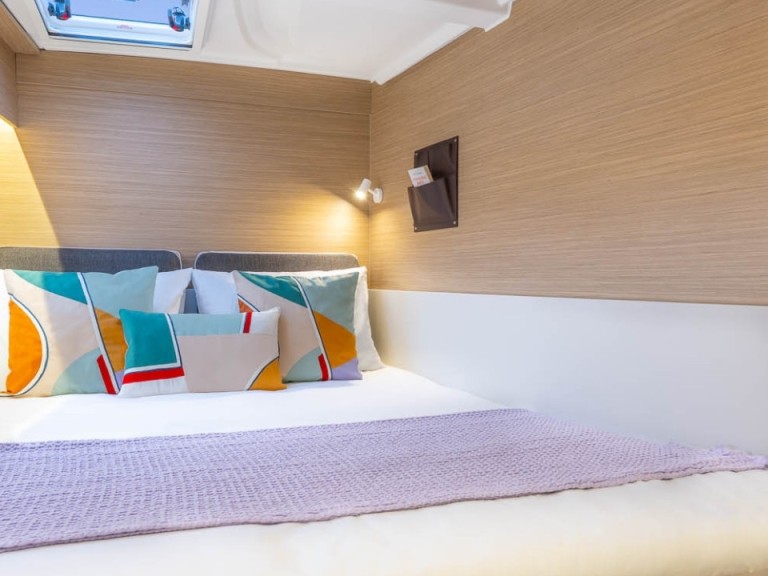 Catamaran à louer à Álimos au meilleur prix