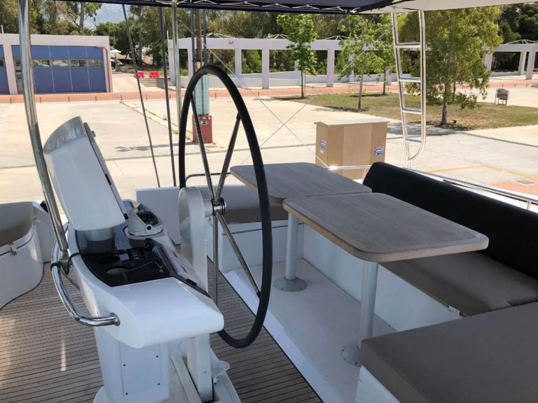 Location à Álimos - Lagoon Lagoon 52 F sur SamBoat