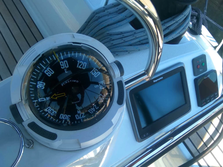 Location bateau Álimos pas cher Sun Odyssey 519