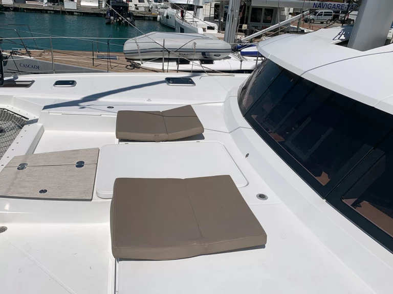 Location Catamaran à Álimos - Fountaine Pajot Saba 50