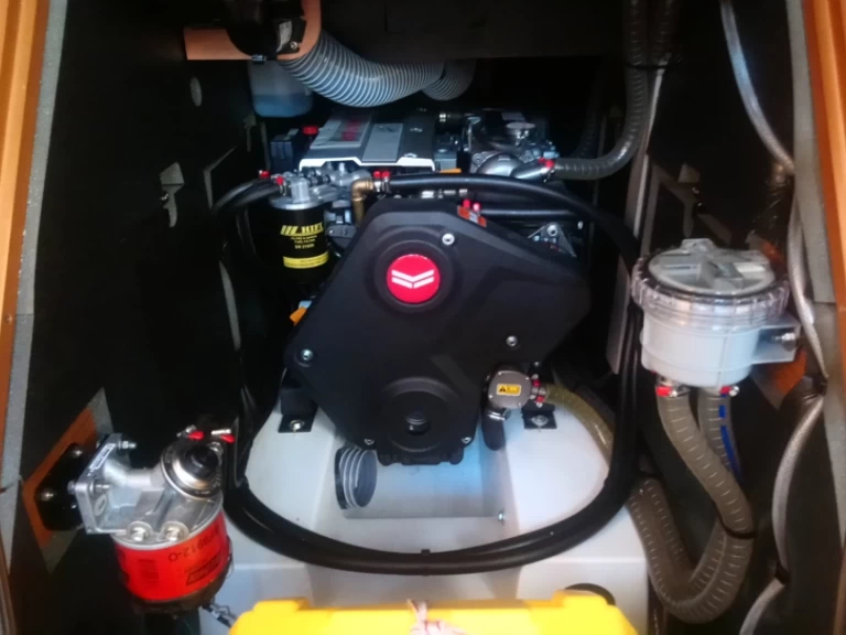 Location bateau Néa Péramos pas cher Sun Odyssey 519