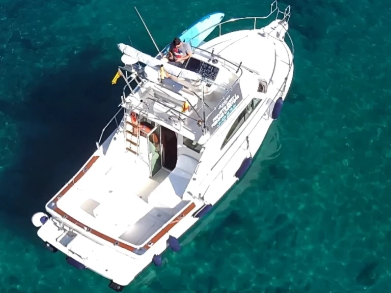 Location Bateau à moteur à Sant Feliu de Guíxols - Cayman 30 Fly