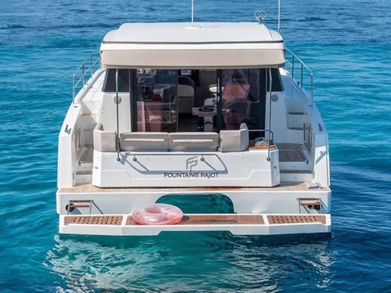 Location Catamaran Fountaine Pajot avec permis