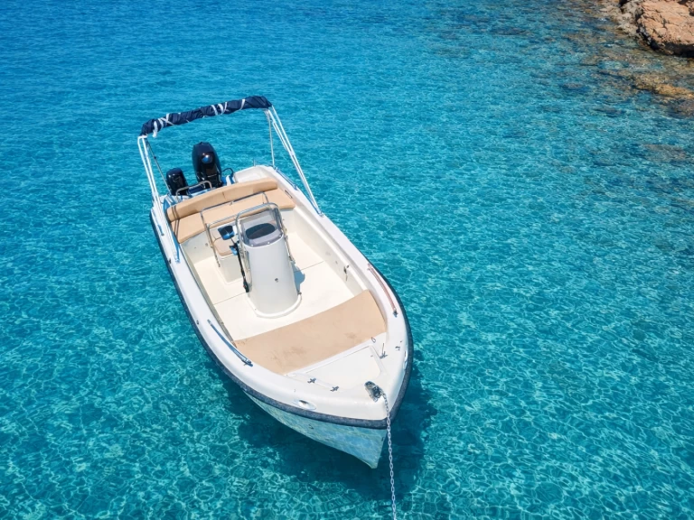 Location Bateau à moteur Funboat avec permis