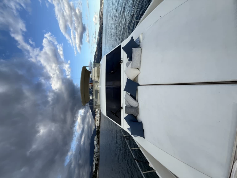 Location bateau Marbella pas cher 68 aniversary