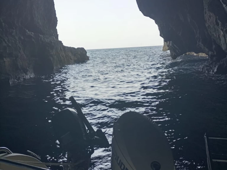 Bateau à moteur à louer à Siracusa au meilleur prix