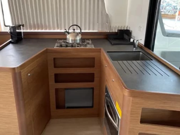 Location bateau Lefkáda pas cher Lagoon 42