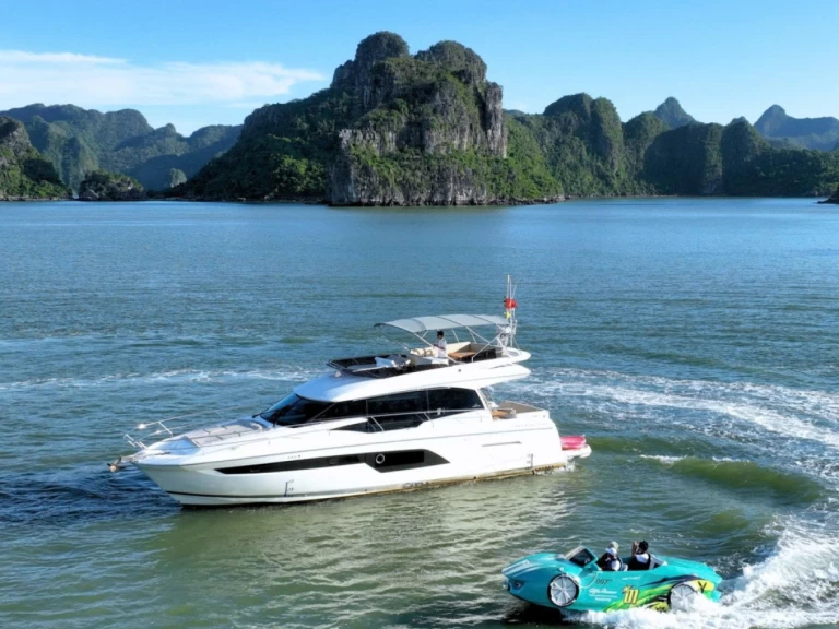 Louez un Prestige Prestige 520 Fly à Hạ Long