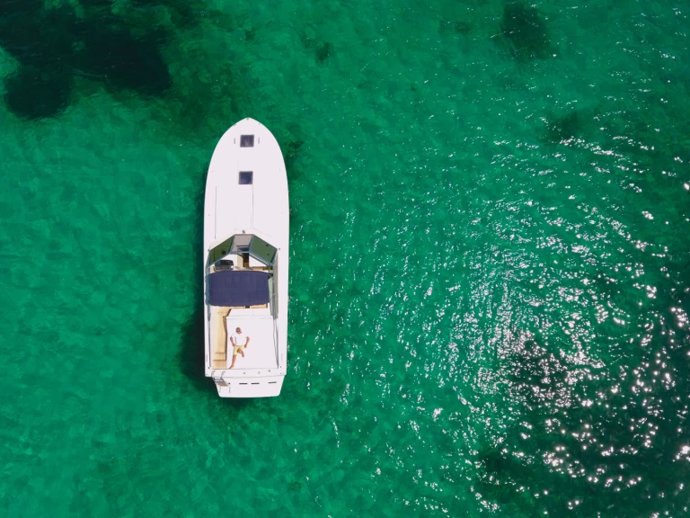 Location bateau Itama Itama 38 à Porto Rotondo sur Samboat