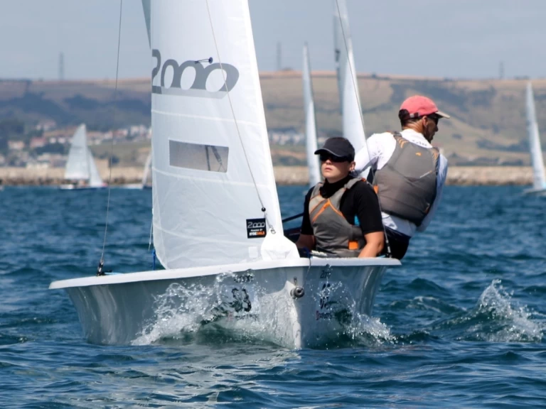 Location à Carnac - LASER PERFORMANCE LASER 2000 sur SamBoat