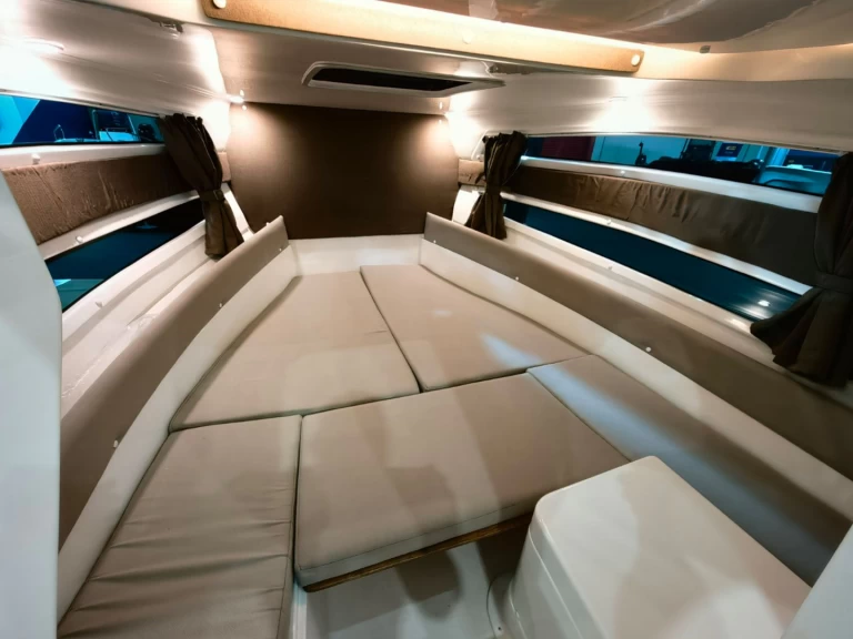 Louez un Azzara 67 S à Zadar