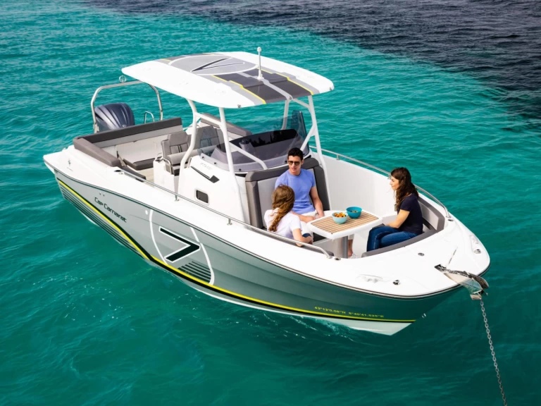 Location Bateau à moteur Jeanneau avec permis