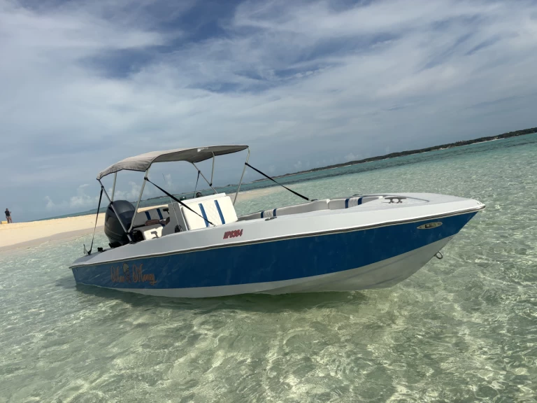 Location bateau Nassau pas cher Paramount 21