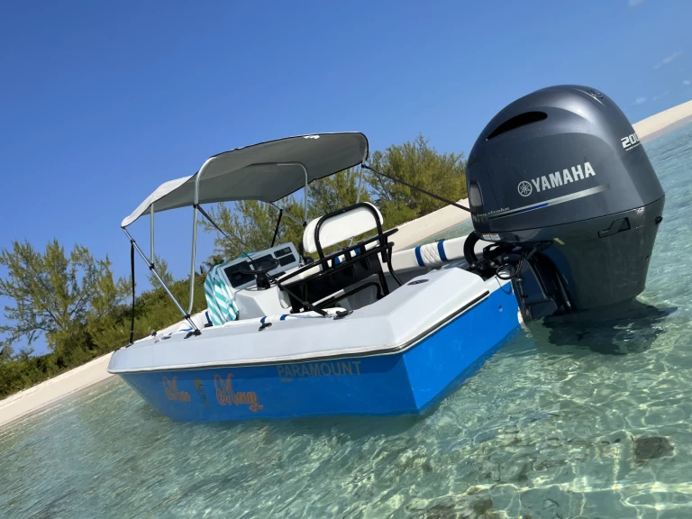 Location Bateau à moteur Custom Made avec permis