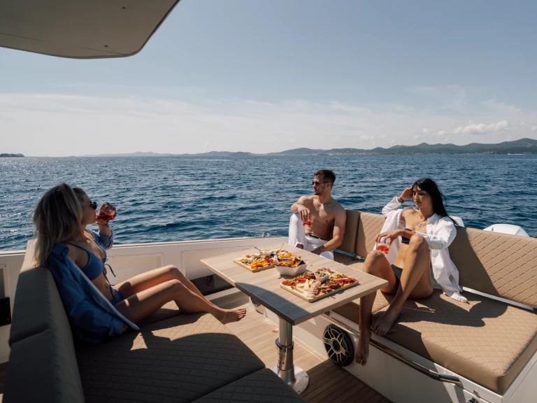 Location Yacht à Zadar - Vicenzo 390 WA