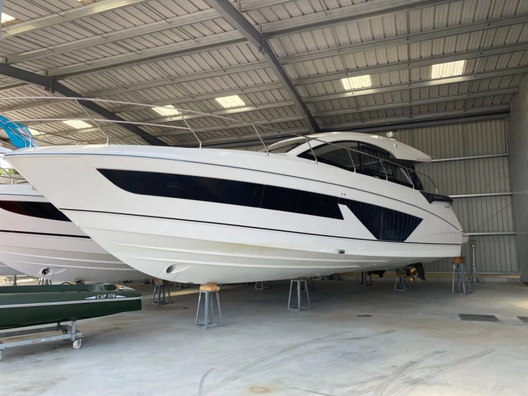 Louez un Bénéteau Gran Turismo 45 à Ajaccio