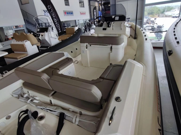 Lomac Lomac 700  a louer à Ajaccio