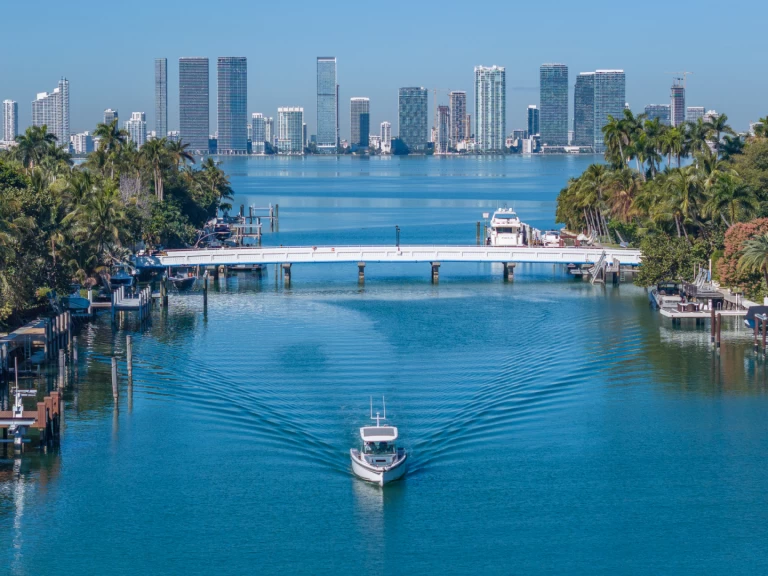 Location bateau Axopar 38 Sun-Top à Miami sur Samboat