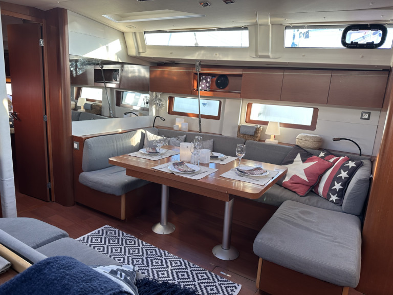 Location Voilier à Seget Donji - Bénéteau Oceanis 51.1