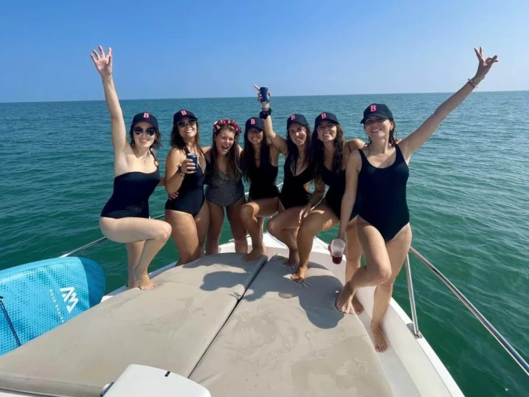 Louer Bateau à moteur avec ou sans skipper Rinker à Málaga