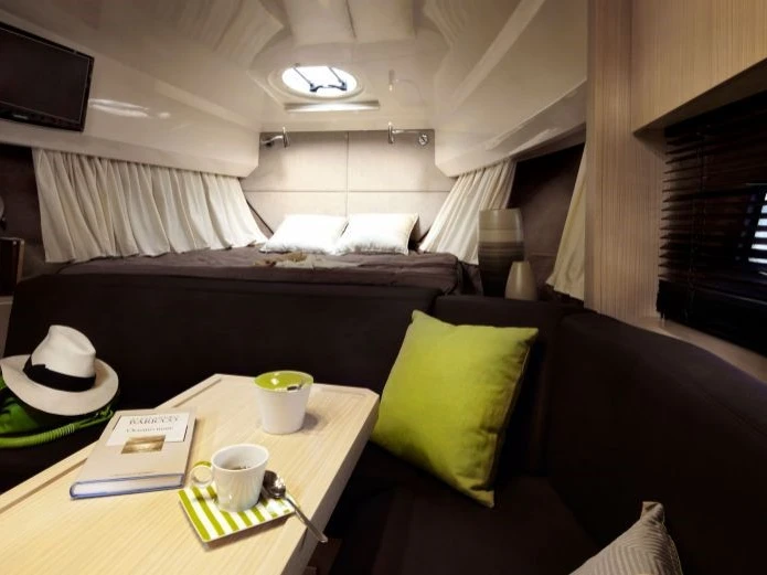 Louez un Sessa Marine C35 à Beaulieu-sur-Mer