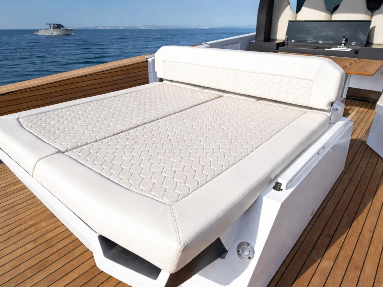 Maxim Max 44R a louer à Ibiza (Ville)