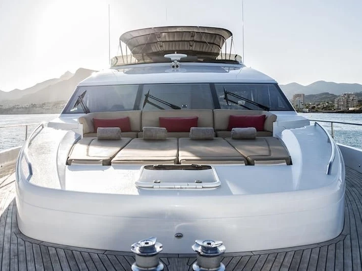 Louez un Princess Princess 85 à Port Vauban