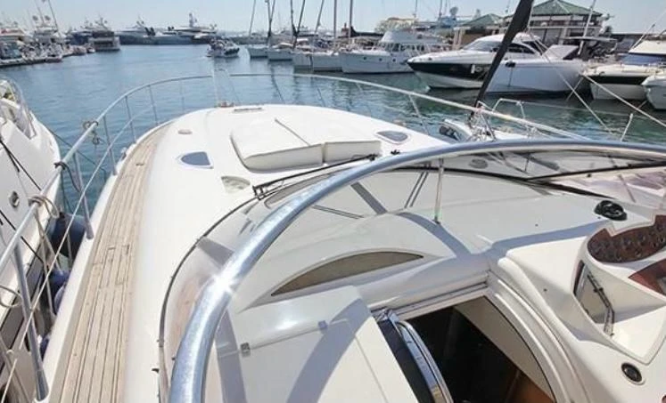 Location bateau Sunseeker Predator 56 à Port Camille Rayon sur Samboat