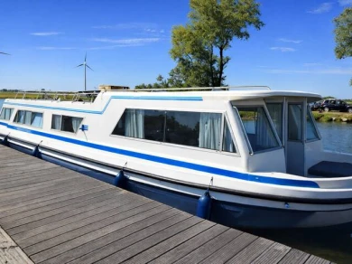 Houseboat a noleggio a Saint-Jean-de-Losne al miglior prezzo