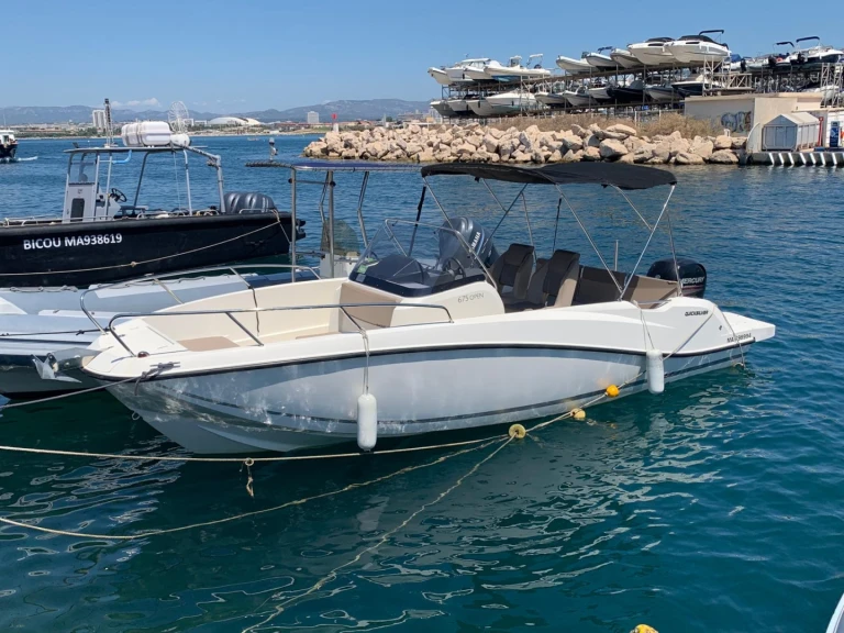 Location Bateau à moteur Quicksilver avec permis