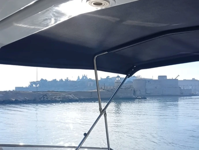 Louez un Mochi Craft 47 à Bisceglie