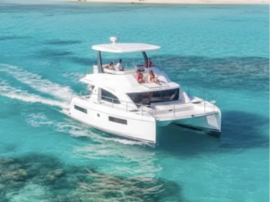 Boat rental Leopard Leopard 43 Powercat in Miami on Samboat